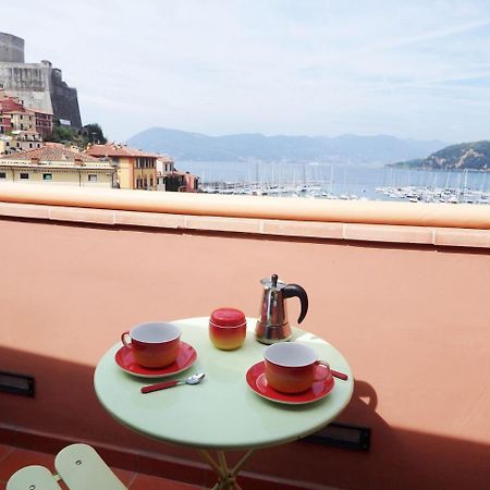 Mansarda Laura Apartment Lerici Exterior foto